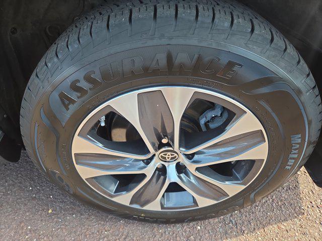 used 2022 Toyota Highlander car, priced at $40,235