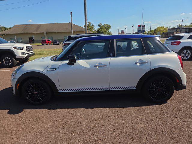 used 2022 MINI Hardtop car, priced at $26,990