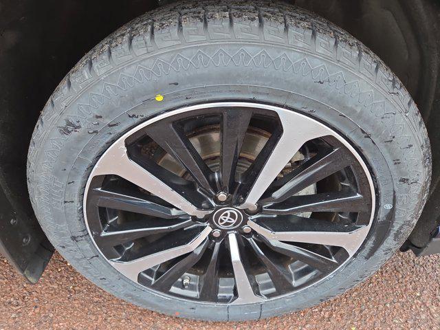 used 2022 Toyota Highlander car, priced at $43,722