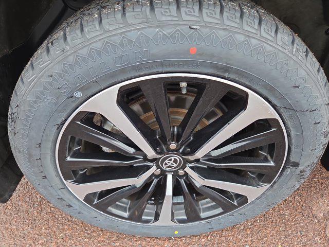 used 2022 Toyota Highlander car, priced at $43,722