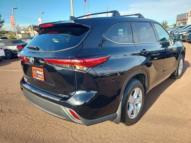 used 2022 Toyota Highlander car, priced at $33,990