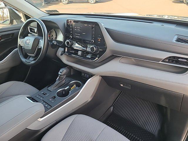 used 2022 Toyota Highlander car, priced at $33,990