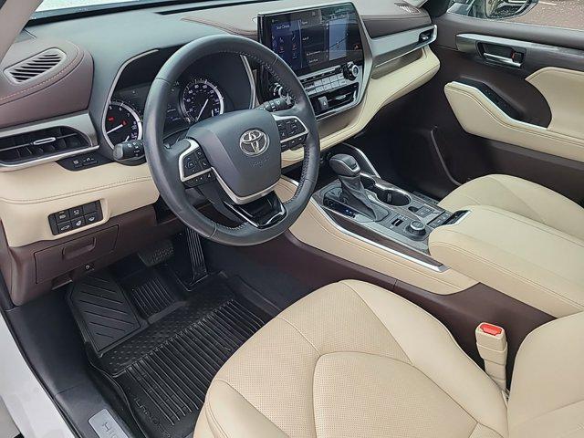 used 2022 Toyota Highlander car, priced at $41,990