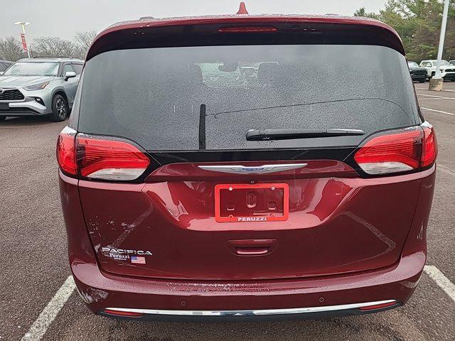 used 2018 Chrysler Pacifica car, priced at $16,891