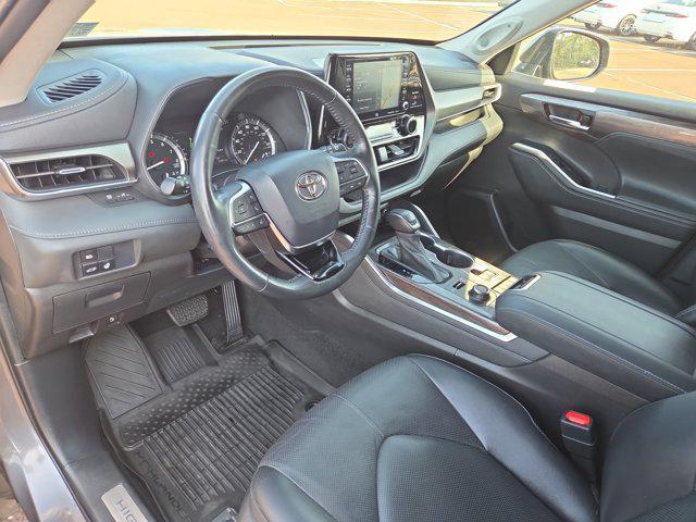 used 2021 Toyota Highlander car, priced at $36,196