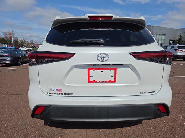 used 2022 Toyota Highlander car, priced at $41,990