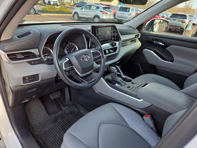 used 2022 Toyota Highlander car, priced at $41,990