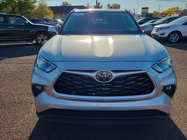 used 2022 Toyota Highlander car, priced at $39,795