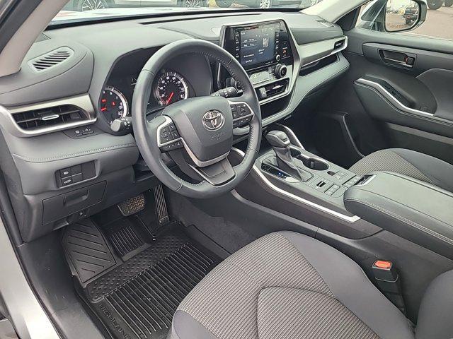 used 2022 Toyota Highlander car, priced at $34,710