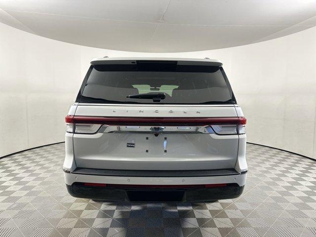 new 2024 Lincoln Navigator L car