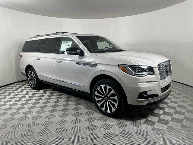 new 2024 Lincoln Navigator L car, priced at $109,680