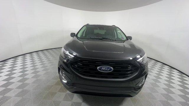 new 2024 Ford Edge car, priced at $43,905