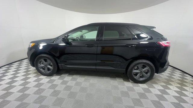 new 2024 Ford Edge car, priced at $43,905