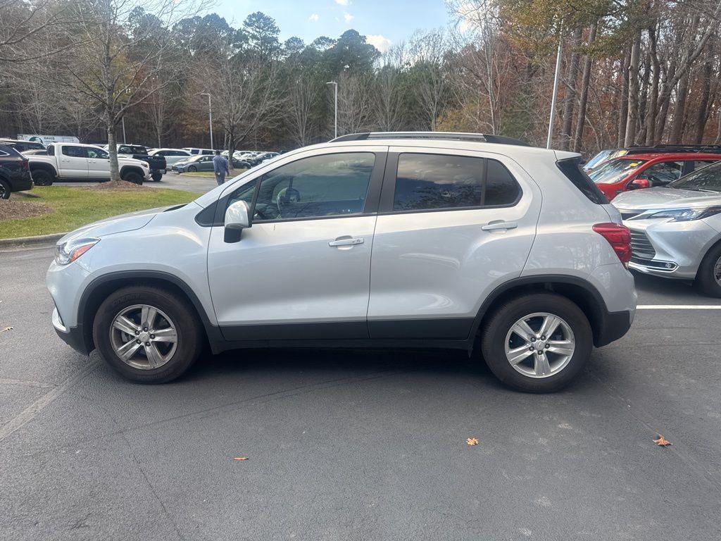 used 2022 Chevrolet Trax car, priced at $18,814