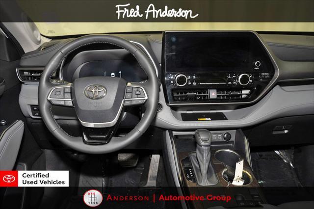 used 2023 Toyota Highlander car, priced at $42,373