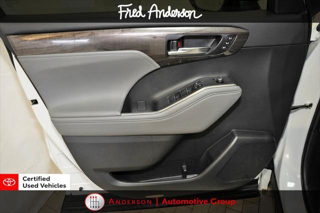 used 2023 Toyota Highlander car, priced at $42,373