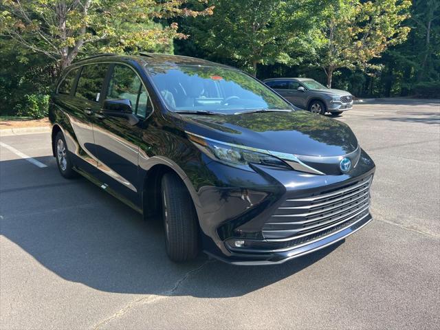 new 2025 Toyota Sienna car, priced at $46,473