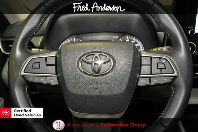 used 2023 Toyota Highlander car, priced at $33,296