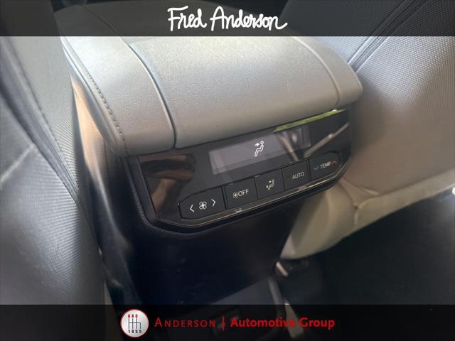 used 2023 Toyota Highlander car, priced at $34,915