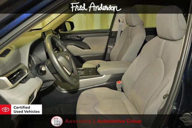 used 2023 Toyota Highlander car, priced at $33,296