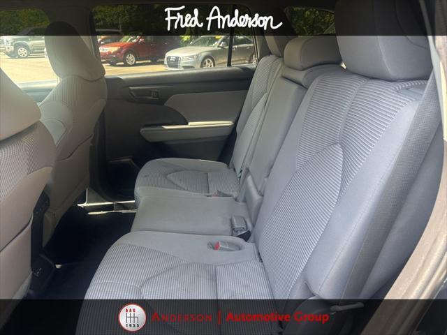 used 2023 Toyota Highlander car, priced at $34,915