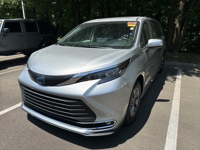 used 2024 Toyota Sienna car, priced at $49,995