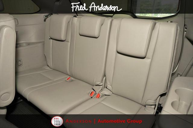 used 2019 Toyota Highlander car, priced at $31,800