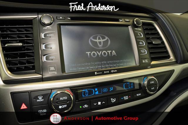 used 2019 Toyota Highlander car, priced at $31,800