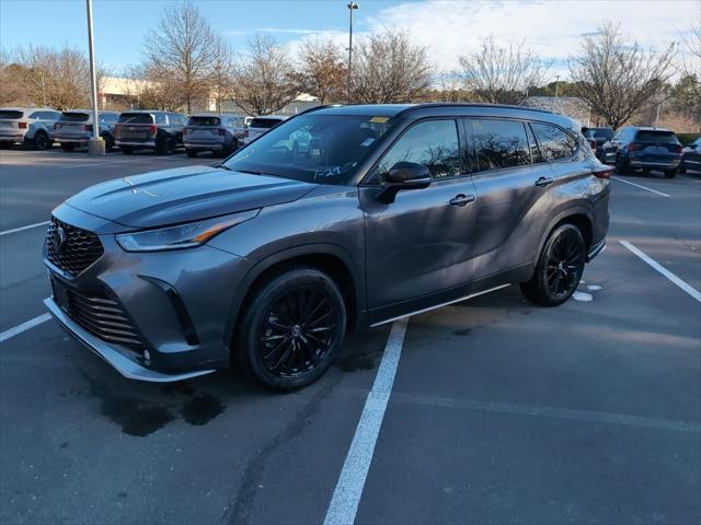 used 2024 Toyota Highlander car, priced at $43,515