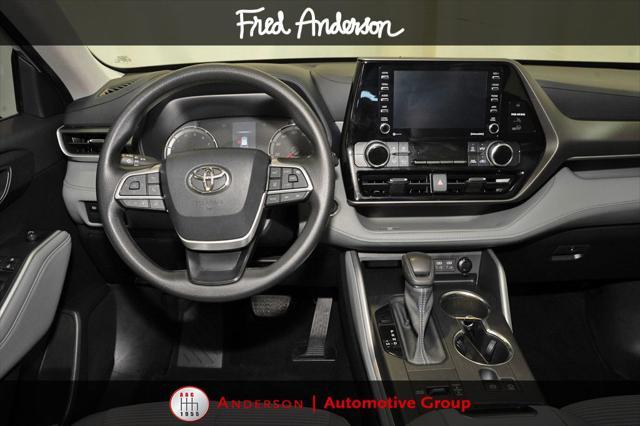 used 2022 Toyota Highlander car, priced at $32,100