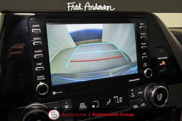 used 2022 Toyota Highlander car, priced at $32,100
