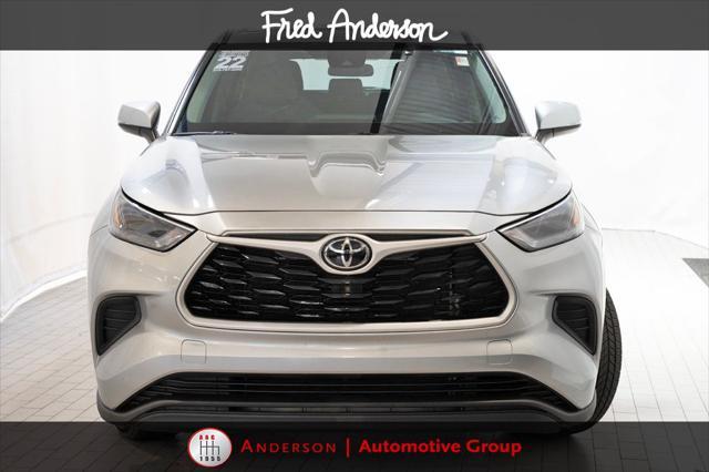 used 2022 Toyota Highlander car, priced at $32,100