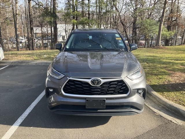 used 2021 Toyota Highlander car, priced at $24,967