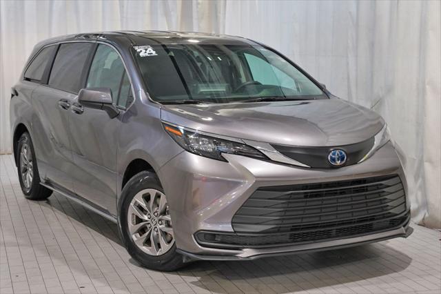 used 2024 Toyota Sienna car, priced at $39,275