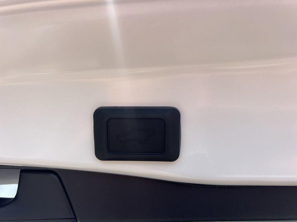 new 2025 Toyota RAV4 car, priced at $37,741