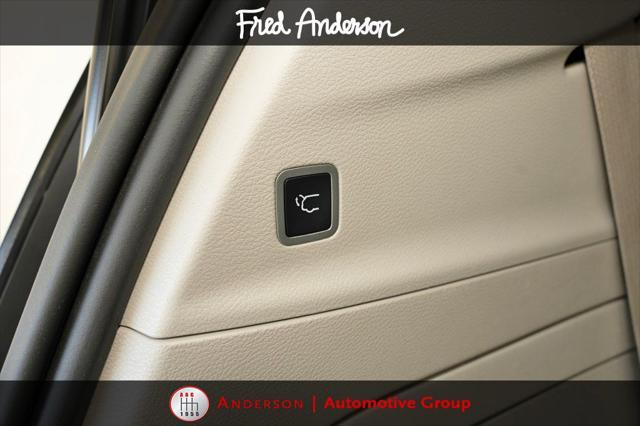 used 2022 Chrysler Pacifica Hybrid car, priced at $27,450