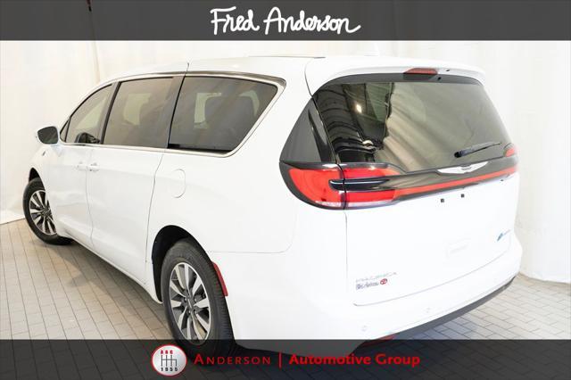 used 2022 Chrysler Pacifica Hybrid car, priced at $27,450