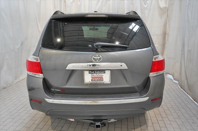 used 2011 Toyota Highlander car, priced at $9,000