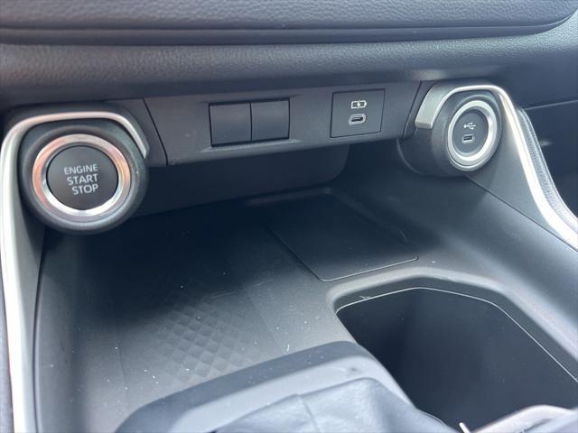 new 2025 Toyota Highlander car, priced at $45,994