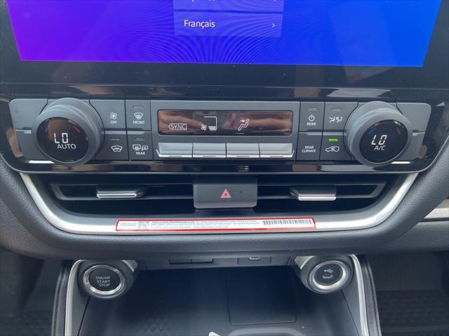 new 2025 Toyota Highlander car, priced at $45,994