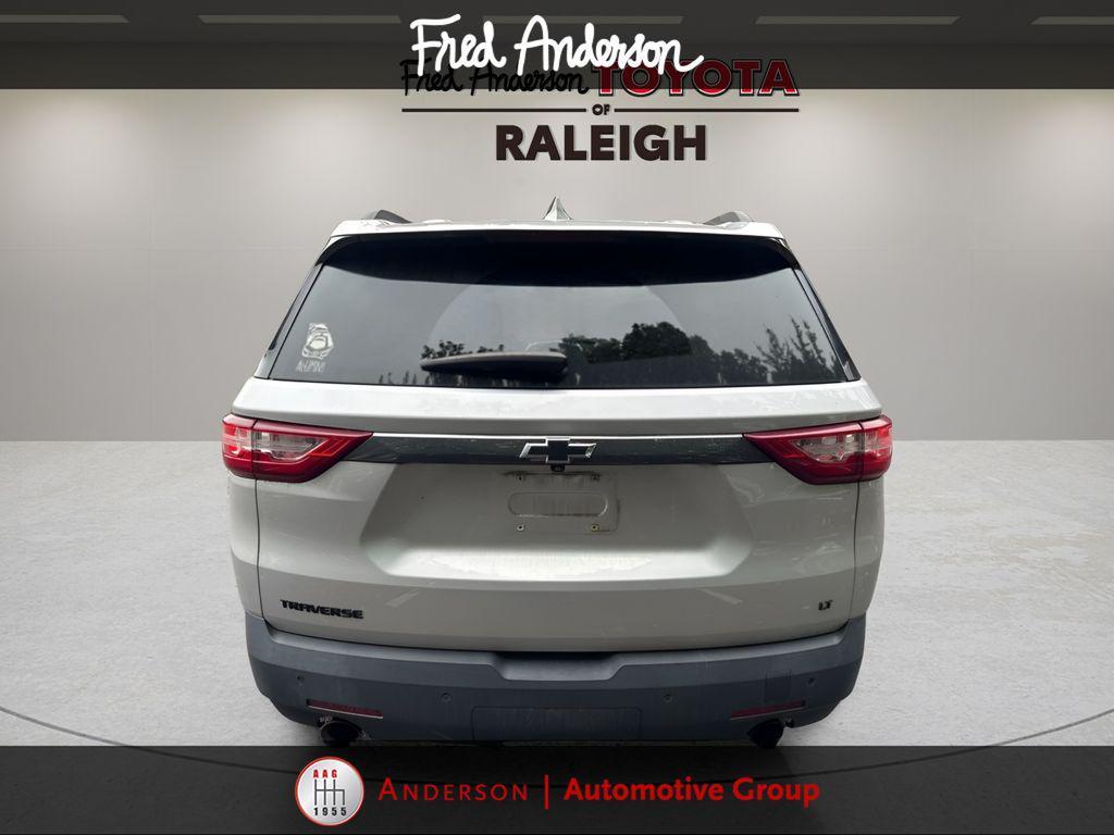 used 2020 Chevrolet Traverse car, priced at $17,619