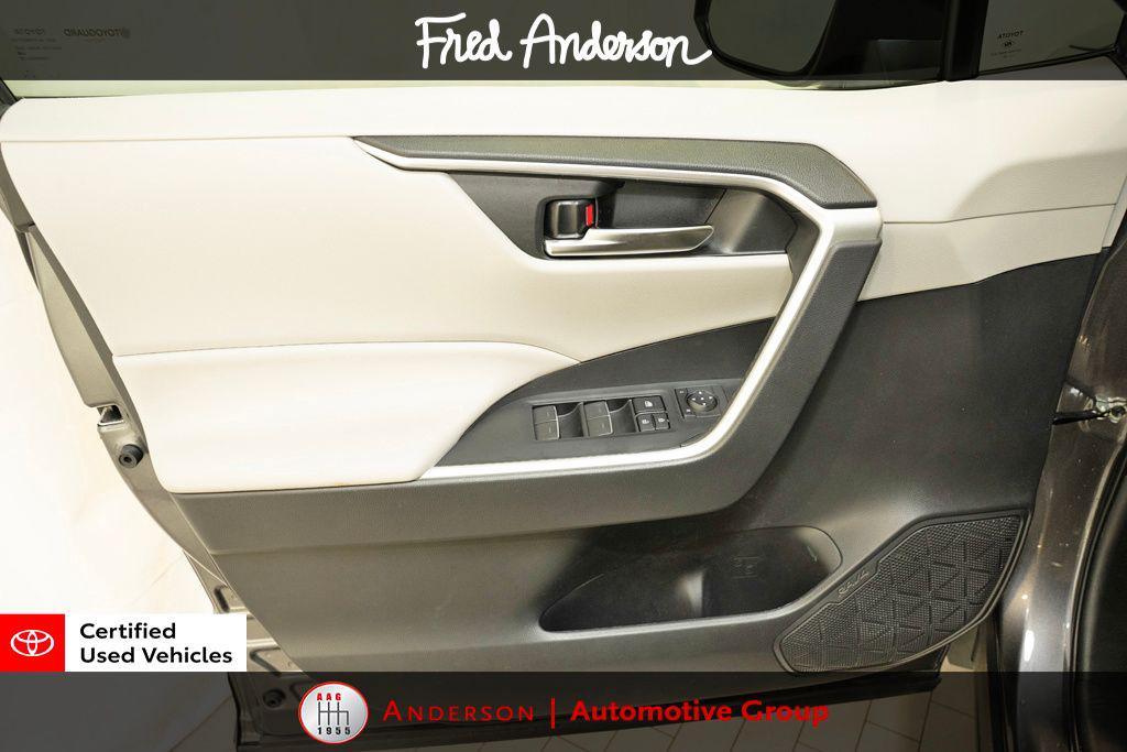 used 2022 Toyota RAV4 Hybrid car, priced at $31,632