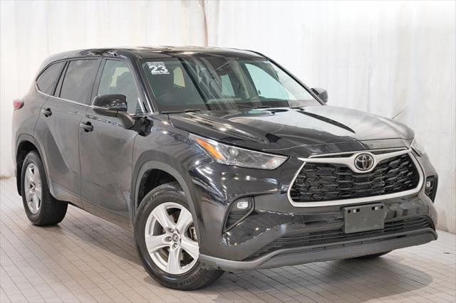 used 2023 Toyota Highlander car, priced at $33,250