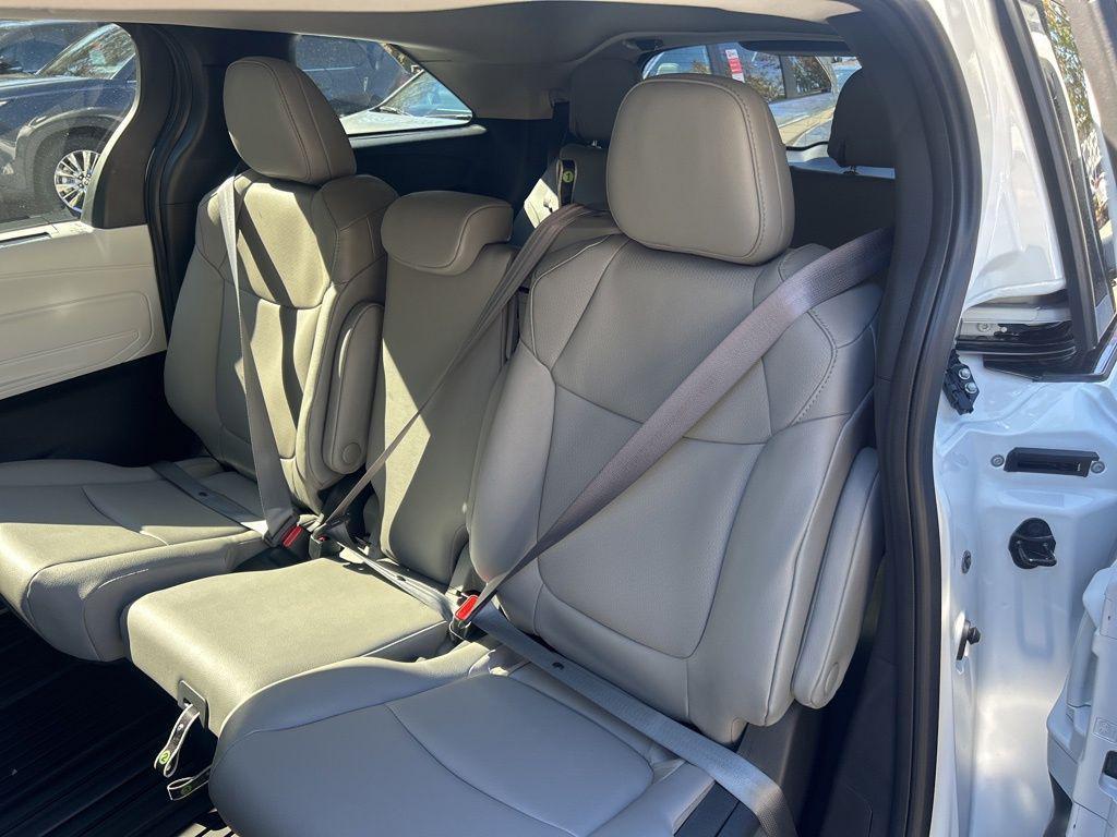 new 2025 Toyota Sienna car, priced at $47,658