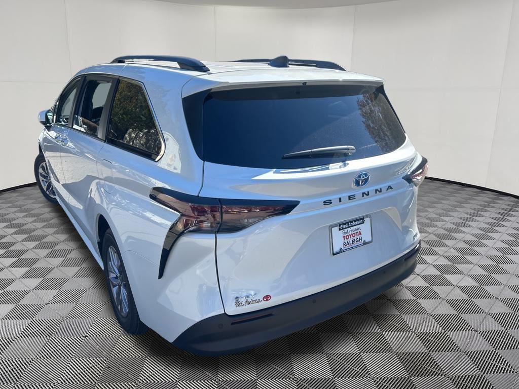 new 2025 Toyota Sienna car, priced at $47,658