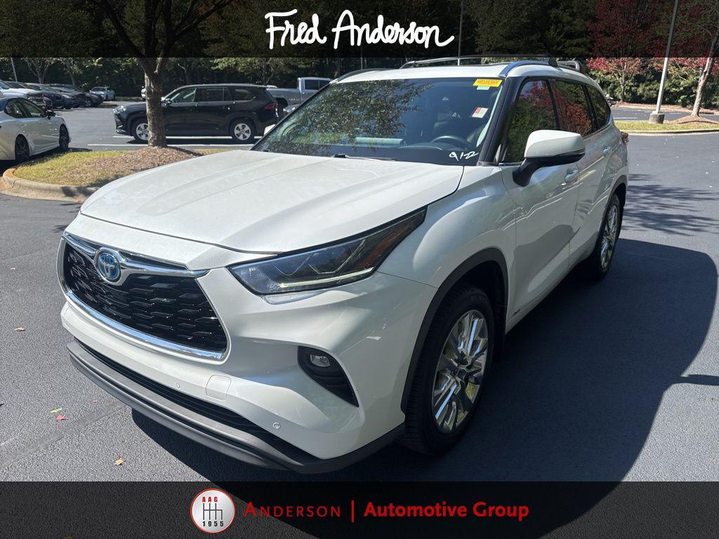 used 2023 Toyota Highlander Hybrid car, priced at $42,127
