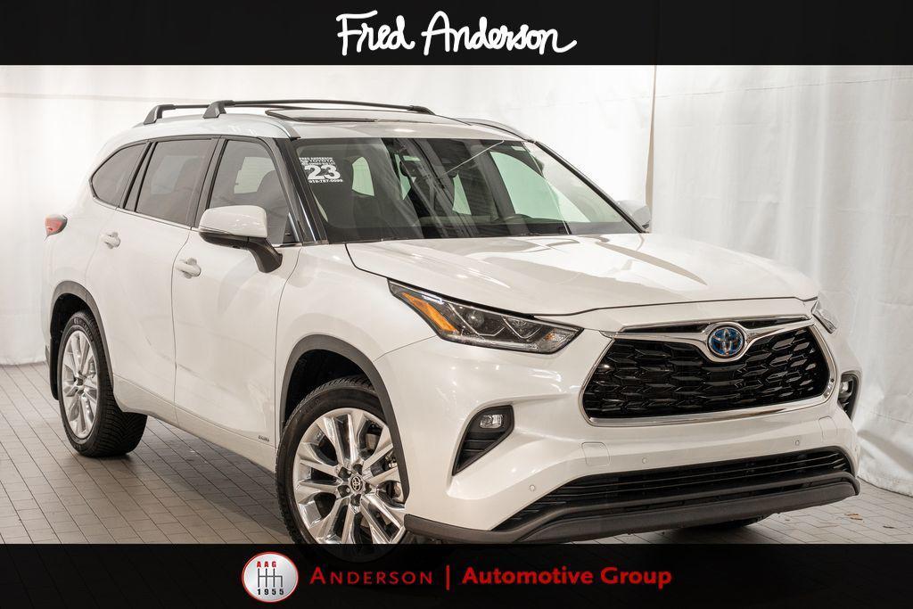 used 2023 Toyota Highlander Hybrid car, priced at $39,829