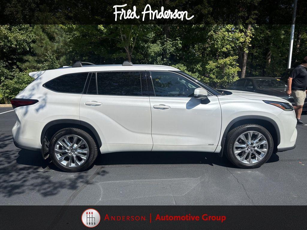 used 2023 Toyota Highlander Hybrid car, priced at $42,127