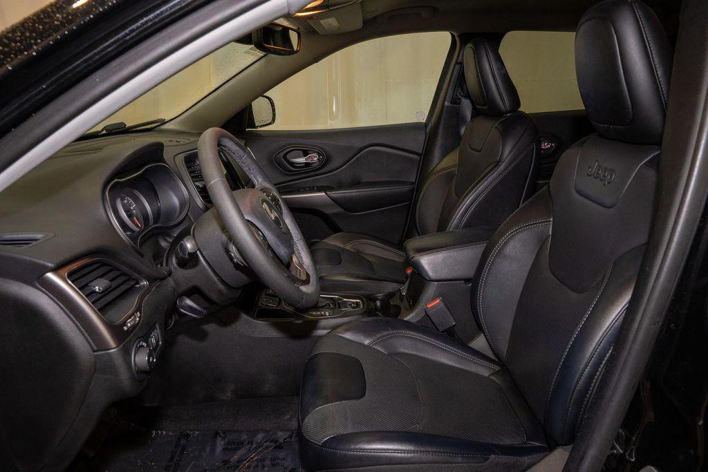 used 2022 Jeep Cherokee car, priced at $20,216