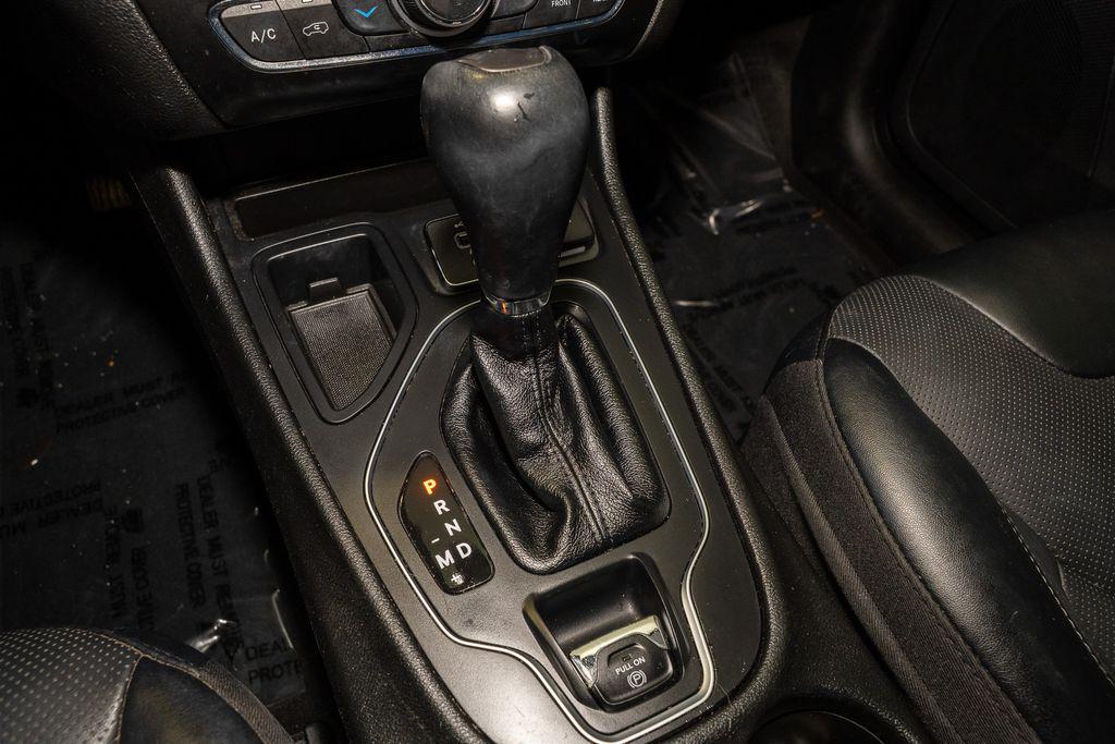 used 2022 Jeep Cherokee car, priced at $20,216